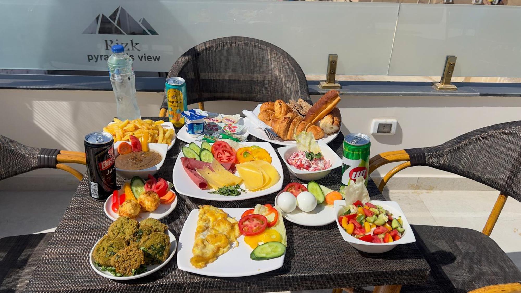 Rizk Pyramids View Hotel Kafrat al Jabal Экстерьер фото